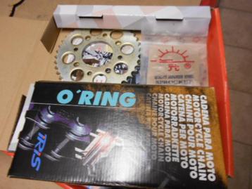 Kit chaîne/pignon pour Honda VT125cc - Keeway 125cc disponible aux enchères