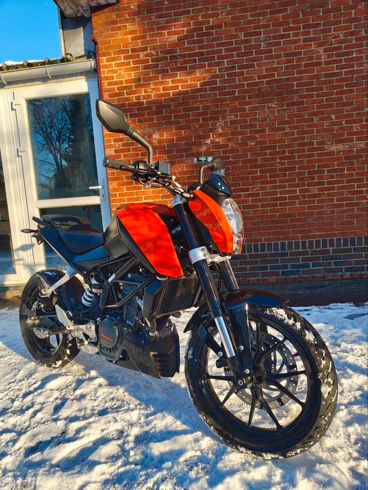 KTM Duke 125 - 2016 - 7000km voor Rijbewijs B(-2011)/A1, Motoren, Motoren | Kawasaki, Particulier, Ophalen