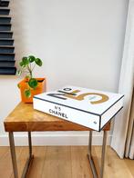 Boek Chanel N5, Anatomy of a Myth, Ophalen of Verzenden