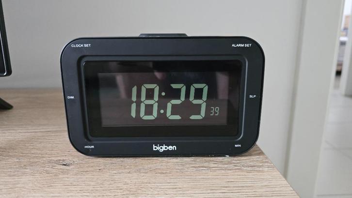 Bigben wekkerradio, Elektronische apparatuur, Wekkers, Zo goed als nieuw, Digitaal, Ophalen