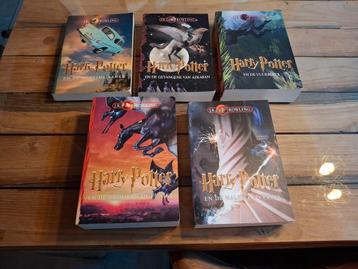 Harry Potter boeken

 beschikbaar voor biedingen
