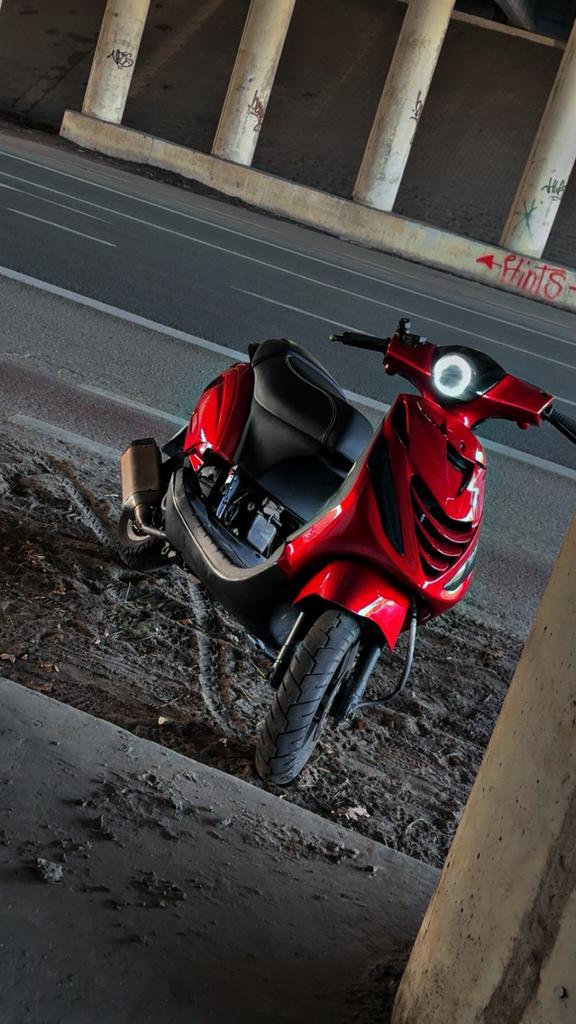 Zip aklasse, Fietsen en Brommers, Scooters | Piaggio, Zo goed als nieuw, Zip, Klasse A (25 km/u), Benzine, Ophalen of Verzenden