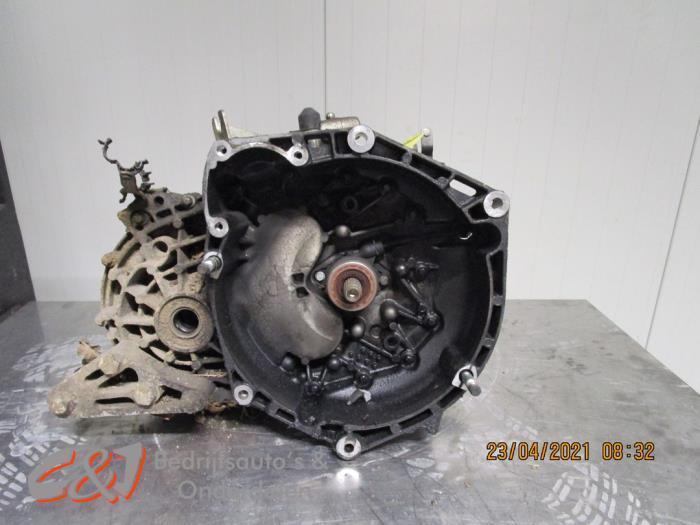 Versnellingsbak van een Fiat Doblo, Auto-onderdelen, Transmissie en Toebehoren, Fiat, Gebruikt, 3 maanden garantie, Ophalen of Verzenden