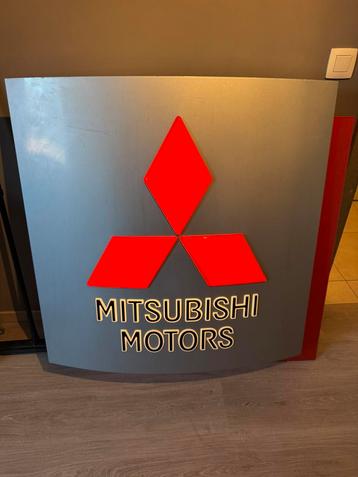 Mitsubishi licht reclame beschikbaar voor biedingen