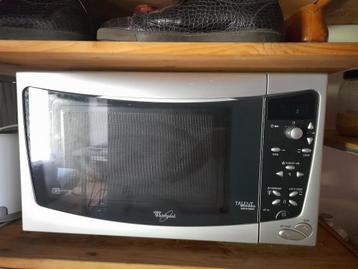 Gratis af te halen - Microgolfoven Whirlpool beschikbaar voor biedingen