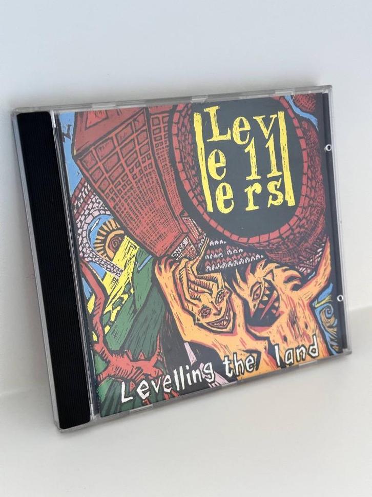 Levellers - Levelling The Land (CD), Cd's en Dvd's, Cd's | Rock, Zo goed als nieuw, Alternative, Ophalen of Verzenden