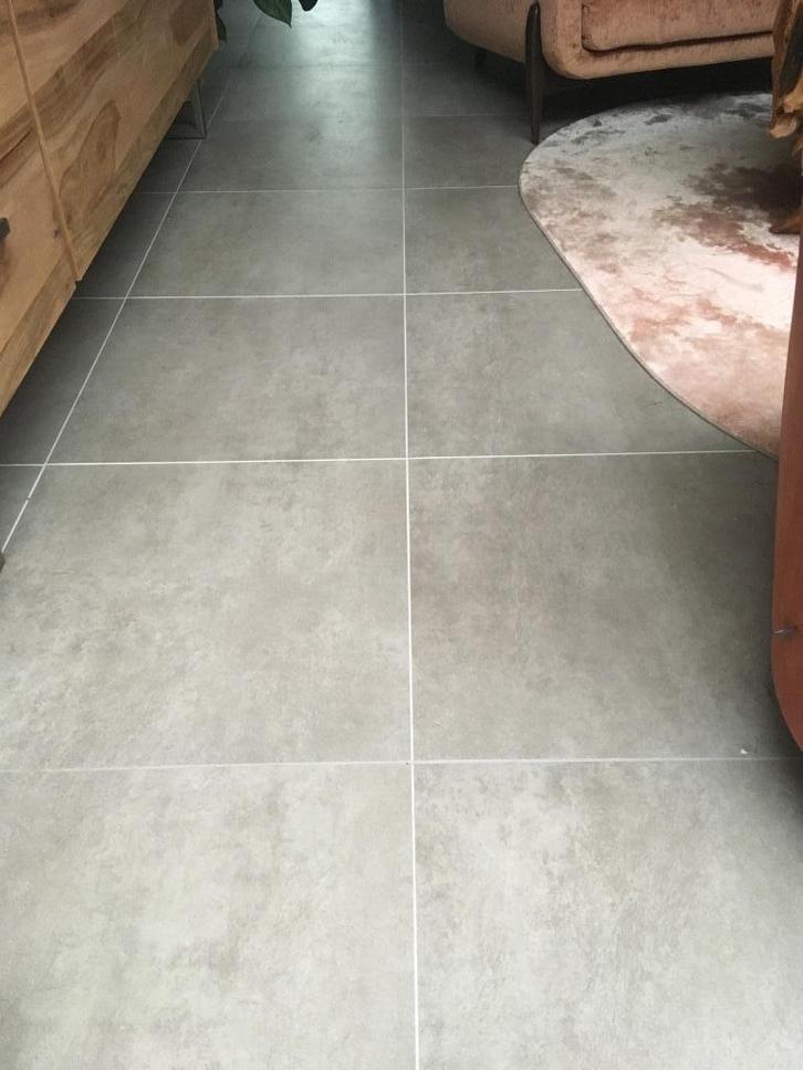 8 tegels 60 x 60 cm, Doe-het-zelf en Bouw, Tegels, Nieuw, Vloertegels, Keramiek, 60 cm of meer, 60 cm of meer, Minder dan 5 m²