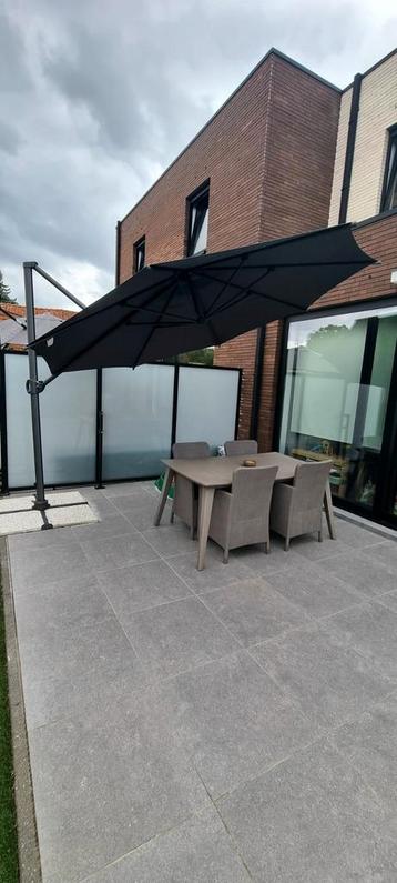 Nieuwe parasol 350cm top kwaliteit  beschikbaar voor biedingen