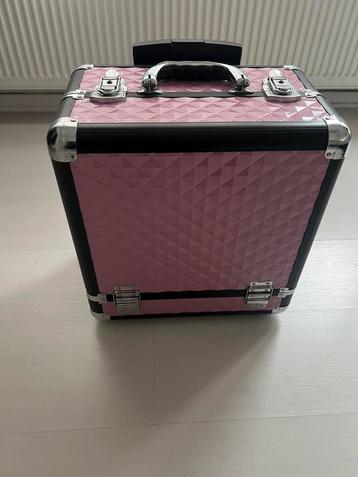 Pink Gellac en vele extra’s beschikbaar voor biedingen