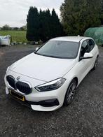 BMW Serie 1 (118i Hatch), Auto's, BMW, Zwart, Wit, 5 zetels, 5 deurs