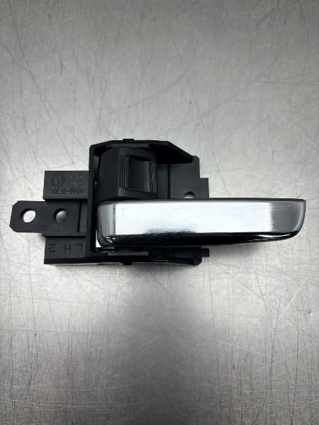 PORTIERGREEP BUITEN LINKS VOOR Outlander (GF / GG), Auto-onderdelen, Carrosserie, Mitsubishi, Voor, Links, Gebruikt
