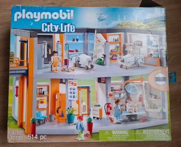 Playmobil ziekenhuis 3 verdiepen beschikbaar voor biedingen