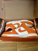 Nike dunk low cracked orange 43-44, Kleding | Heren, Schoenen, Nieuw, Ophalen of Verzenden