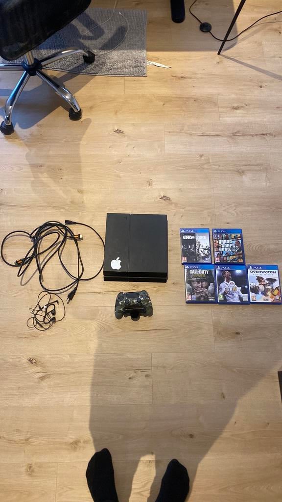 Playstation 4+ controler+5 bekende spellen, Games en Spelcomputers, Spelcomputers | Sony PlayStation 4, Met games, Ophalen of Verzenden