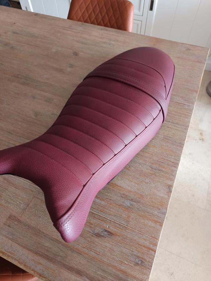 Shad comfortzadel voor bmw RnineT Scrambler, Motoren, Onderdelen | BMW, Ophalen