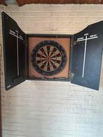 Vintage dartbord met houten kast en scorebord., Ophalen, Zo goed als nieuw, Dartbord