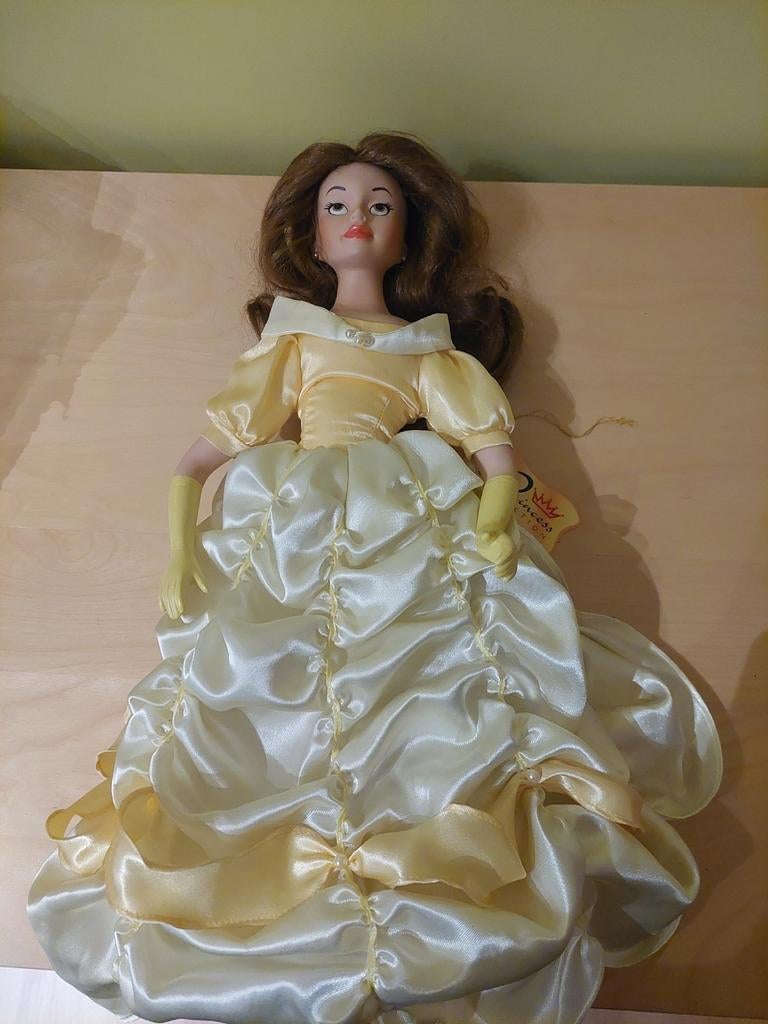 Poupée Belle Disney, Collections, Poupée