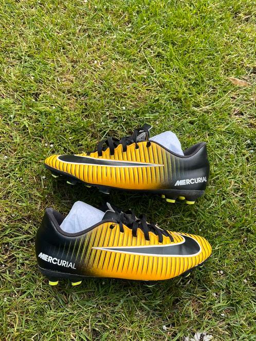 Vintage Nike OG Mercurial Voetbalschoenen – Maat 40, Sport en Fitness, Voetbal, Zo goed als nieuw, Schoenen, Ophalen of Verzenden