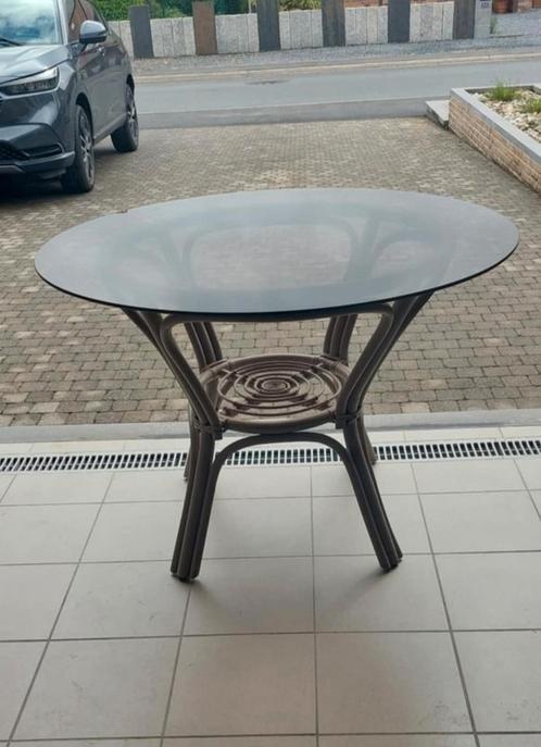 Zeer mooie rotan tafel gratis verzending, Huis en Inrichting, Tafels | Eettafels, Gebruikt, Glas, Ophalen