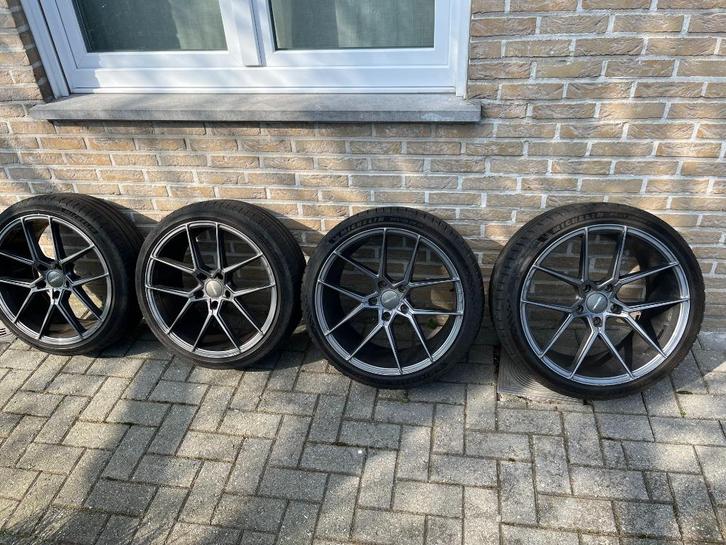 Bandenset op velg 19 inch (geschikt voor BMW F30/31-F36), Auto-onderdelen, Banden en Velgen, Banden en Velgen, Zomerbanden, 19 inch