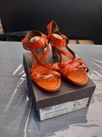 Oranje hakken, Ophalen of Verzenden, Zo goed als nieuw, Oranje