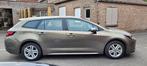 Toyota Corolla Touring Sports Hybrid Comfort (bj 2022), Auto's, Stof, Gebruikt, Euro 6, 72 kW