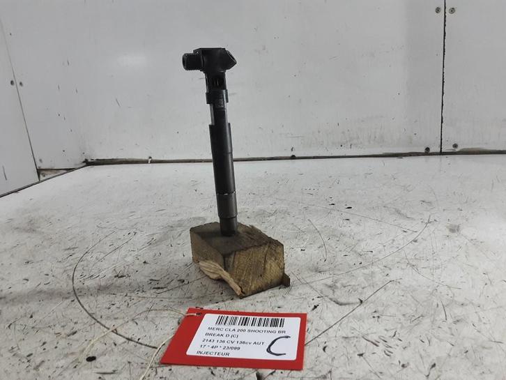 INJECTOR BRANDSTOF CLA Shooting Brake (117.9) (A6510704500), Auto-onderdelen, Brandstofsystemen, Mercedes-Benz, Gebruikt