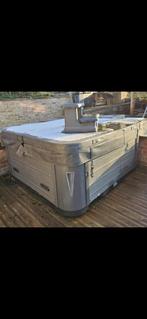 Jacuzzi PassionSpa, Tuin en Terras, Bubbelbaden en Hottubs, Ophalen, Zo goed als nieuw, Afdekzeil, Vast