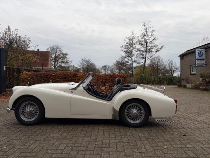 Triumph TR3 Smallmouth, 1957, Auto's, Triumph, Particulier, TR3, Lederen bekleding, Open dak, Sportstoelen, Benzine, Cabriolet
