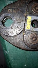 Pince à sertir, Bricolage & Construction, Outillage | Outillage à main, Enlèvement, Comme neuf