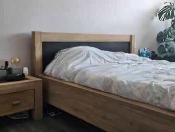 Bedset te koop beschikbaar voor biedingen