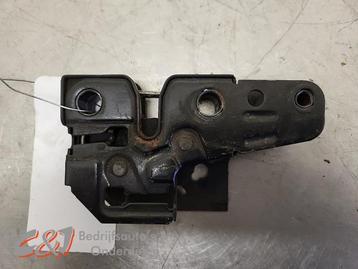 Slotmechaniek Motorkap van een Volkswagen Transporter beschikbaar voor biedingen