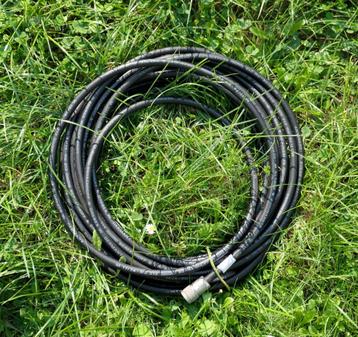 Câble coaxial 50 Ohm RG213 pour radiocommunication disponible aux enchères