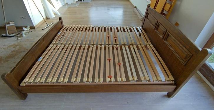 Tweepersoonsbed+ lattenbodems + nachtkastjes, Huis en Inrichting, Slaapkamer | Bedden, Zo goed als nieuw, Tweepersoons, Ophalen