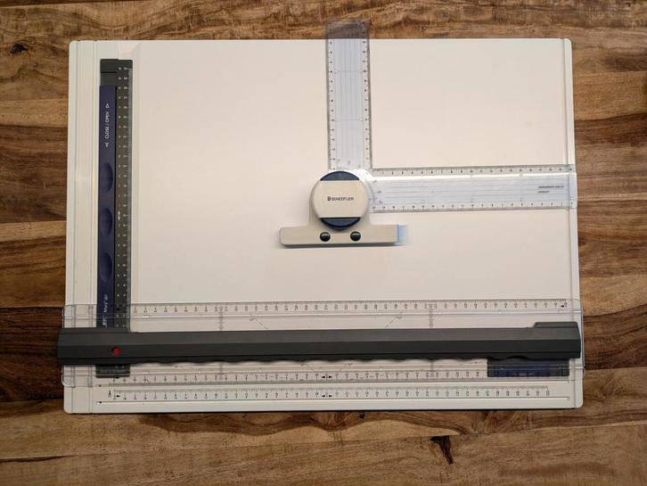 Staedtler Mars 661 A3 tekenbord, inclusief tekendriehoek., Doe-het-zelf en Bouw, Tekentafels, Zo goed als nieuw, Ophalen