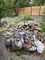Steen te koop na de vernieling van de dragende muur, Doe-het-zelf en Bouw, Metselstenen, Ophalen, Gebruikt, Natuurstenen