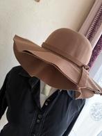 Vilten muts — Maat 57, Kleding | Dames, Ophalen of Verzenden, Zo goed als nieuw, Hoed