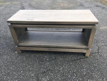 Nieuw massief eiken salontafel beschikbaar voor biedingen