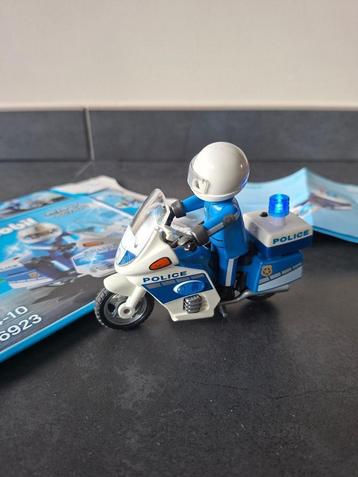 Playmobil 6923 politiebrommer beschikbaar voor biedingen