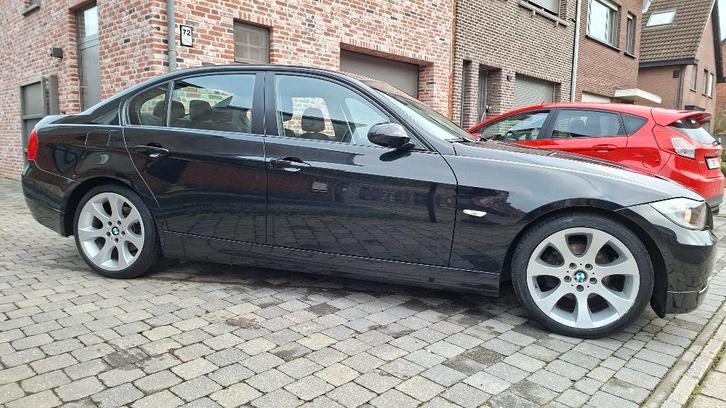 BMW E90 320i 110KW 07/2005 1ER PROPRIÉTAIRE 131.200 KM, Autos, BMW, Particulier, Série 3, ABS, Airbags, Air conditionné, Alarme