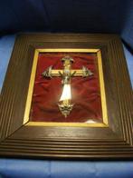 Religieuze kader met bol geblazen glas, Antiek en Kunst, Ophalen of Verzenden