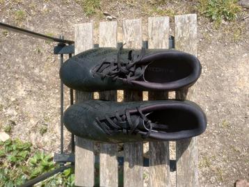 Chaussures de football Adidas Predator, Enlèvement ou Envoi, Comme neuf