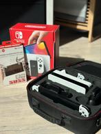 Nintendo Switch OLED (1 semaine d'utilisation), Consoles de jeu & Jeux vidéo, Consoles de jeu | Nintendo Switch, Enlèvement, Avec jeux