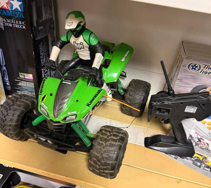 Zeldzame Hpi Kawasaki #856 KFX700 schaal 1/8 RC nitro ATV, Hobby en Vrije tijd, Modelbouw | Radiografisch | Auto's, Nieuw, Auto offroad