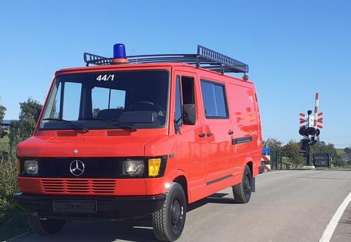 mercedes bus brandweer camper OLDTIMER benzine BELASTINGVRIJ, Auto's, Oldtimers, Particulier, Dakrails, Schuifdeur, Trekhaak, Mercedes-Benz