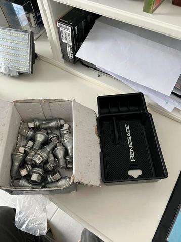 Originele wielbouten Jeep Renegade en Compass beschikbaar voor biedingen