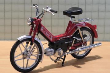 Puch Maxi S brommer 1:10 disponible aux enchères