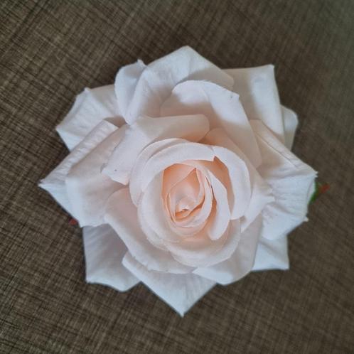 300 Mooie kunstrozen in kleuren, Huis en Inrichting, Woonaccessoires | Kunstplanten en Kunstbloemen, Nieuw, Binnen, Buiten, Ophalen