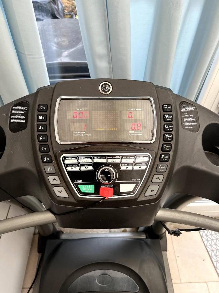 BH Fitness Elite loopband, Sport en Fitness, Fitnessapparatuur, Gebruikt, Loopband, Armen, Benen, Borst, Buik, Rug, Metaal, Ophalen