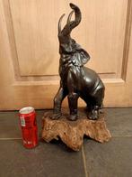 éléphant en bronze art déco sur socle 50 cm de haut, Antiquités & Art, Enlèvement ou Envoi